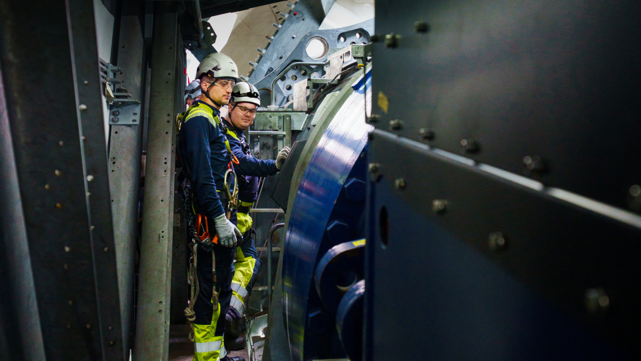 Hero-Header_1600x900 - 7